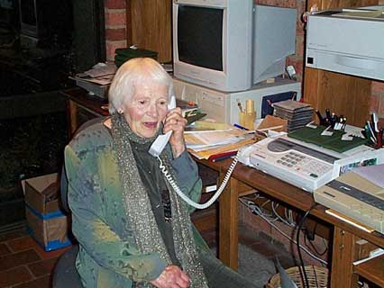 beatrice on phone to tim